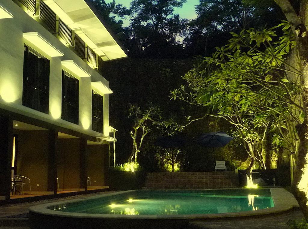 White Rock Lodge นูซาดูอา ภายนอก รูปภาพ